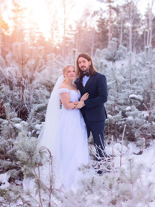 Beatrice Sofie är bröllopsfotografen som fångar er dag som den är.